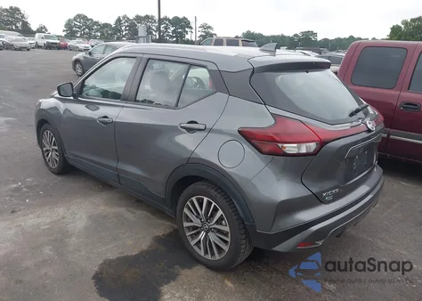 2021 Nissan Kicks Sv Xtronic Cvt z USA, uszkodzony, nr VIN 3N1CP5CV6ML533219